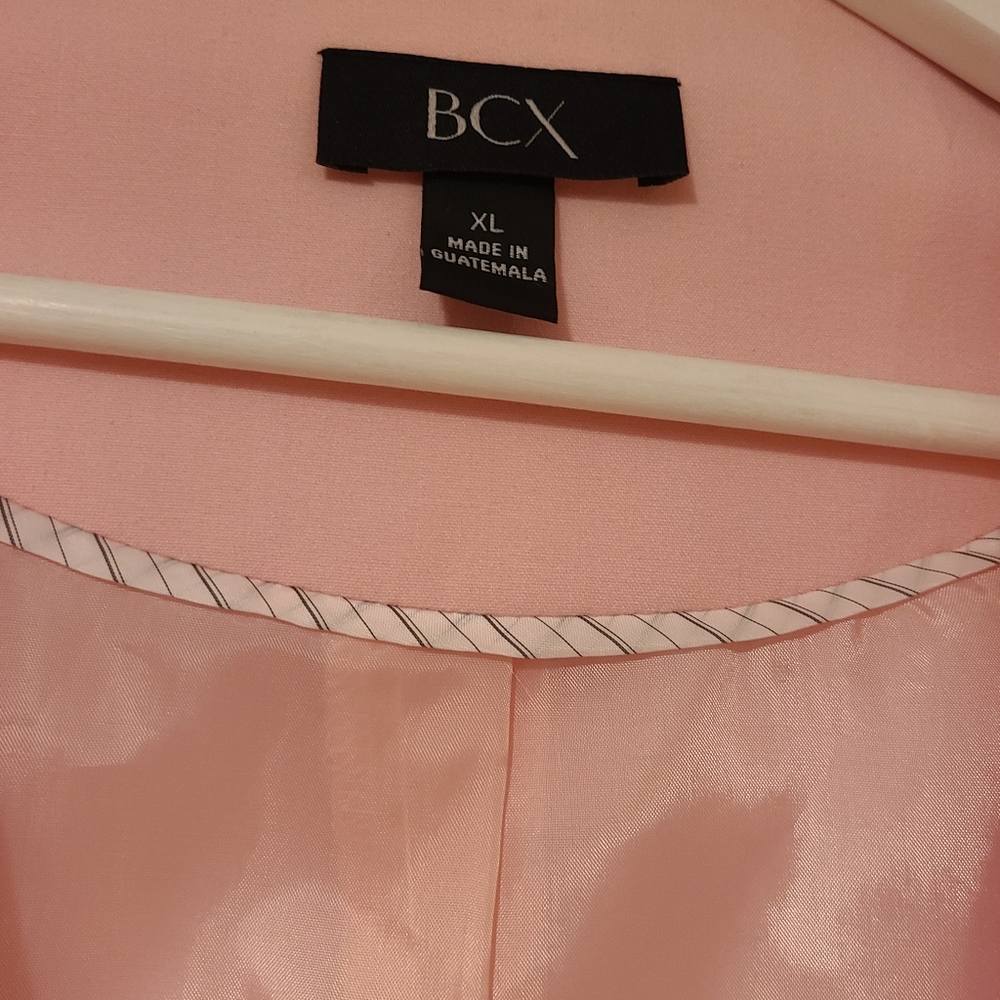 Pink suit - Picture 3 of 5